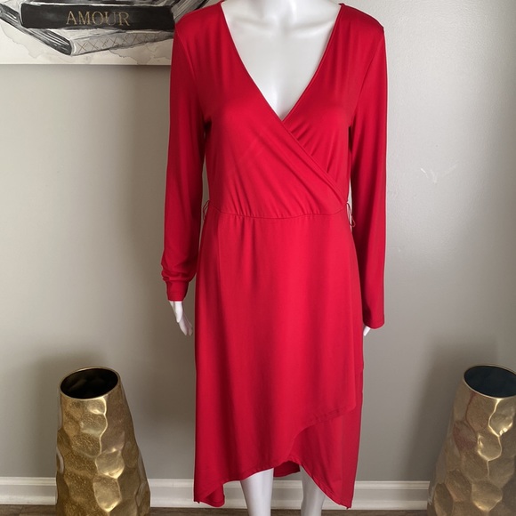 Signature Collection Red High-Low Dress Size 10/12 - Picture 6 of 7